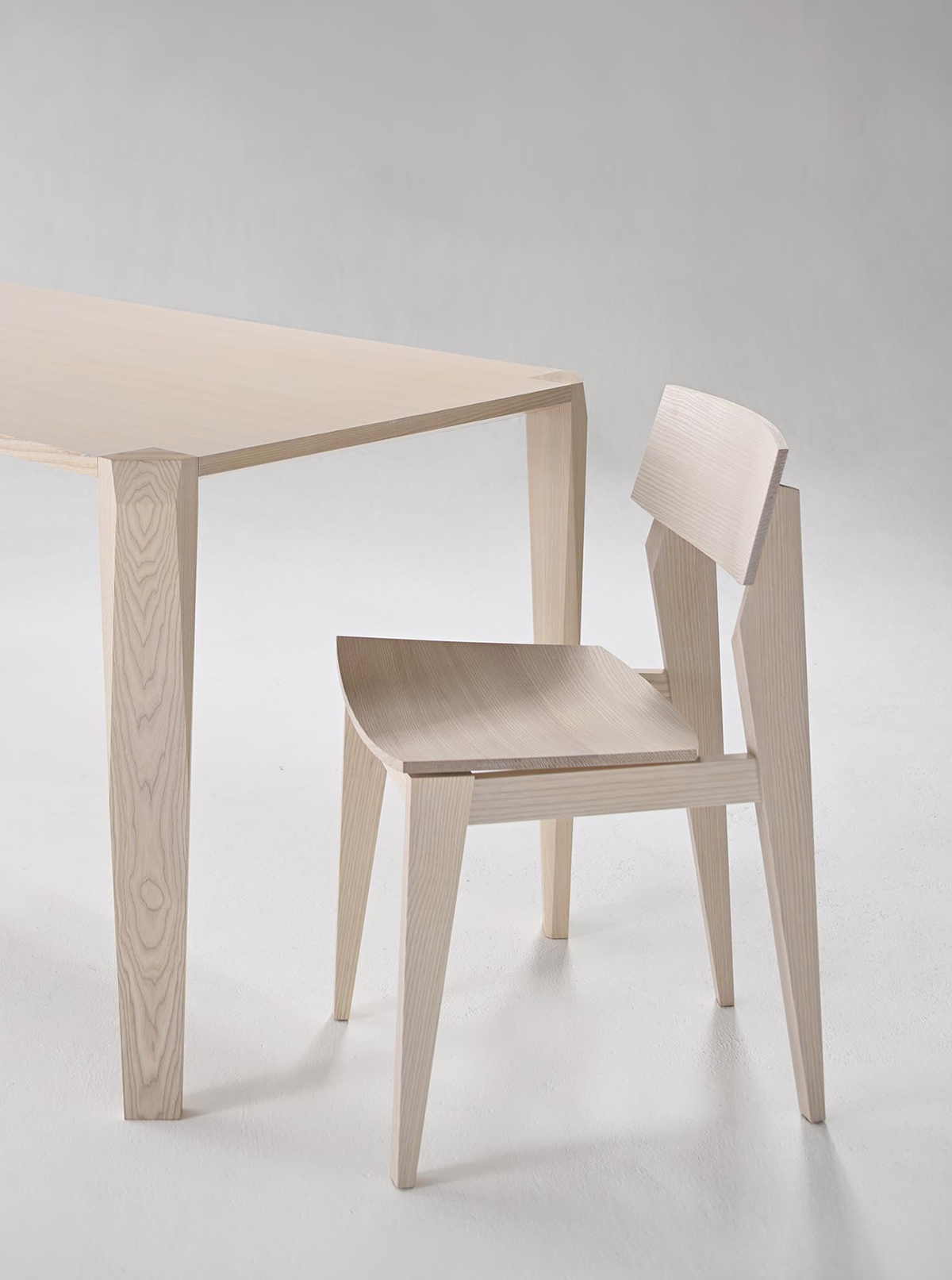 BEVEL DINING CHAIR